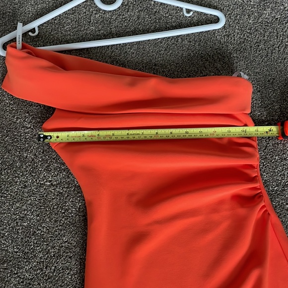 Ever New Anna One-Shoulder Bodycon Dress - Picture 8 of 11